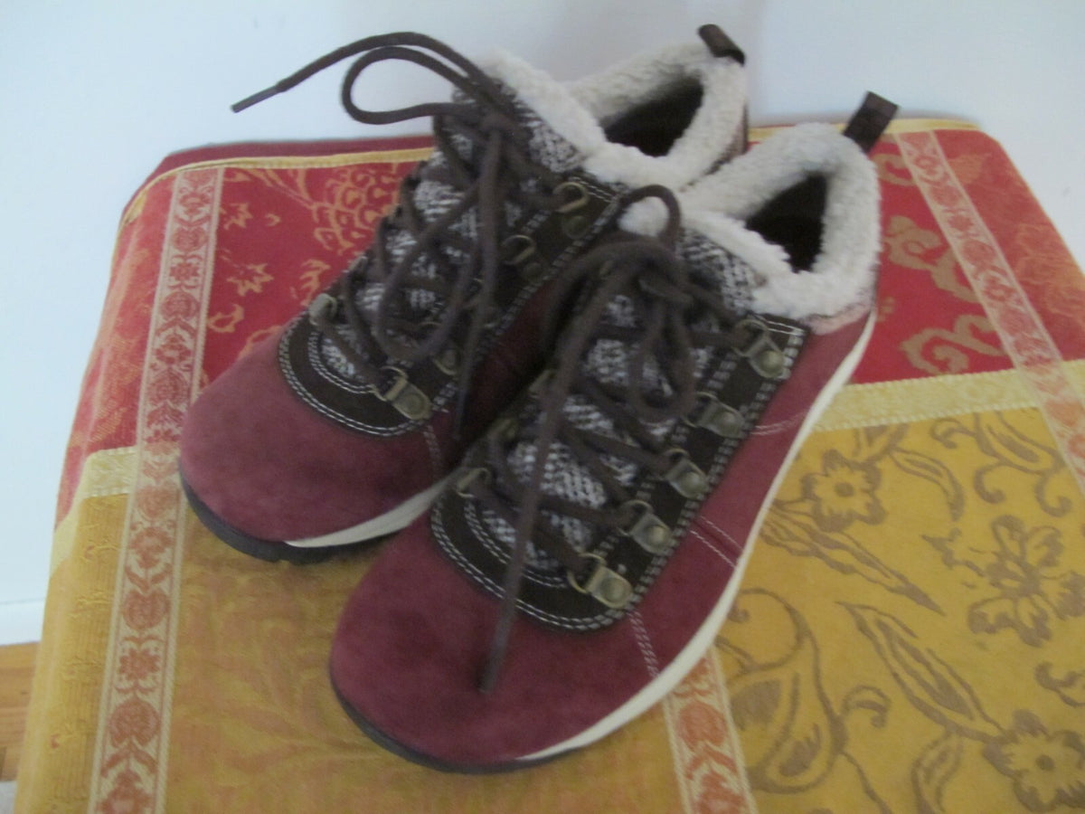 Merrell Air Cushion Women’s burgundy suede sneakers shoe size US 8 