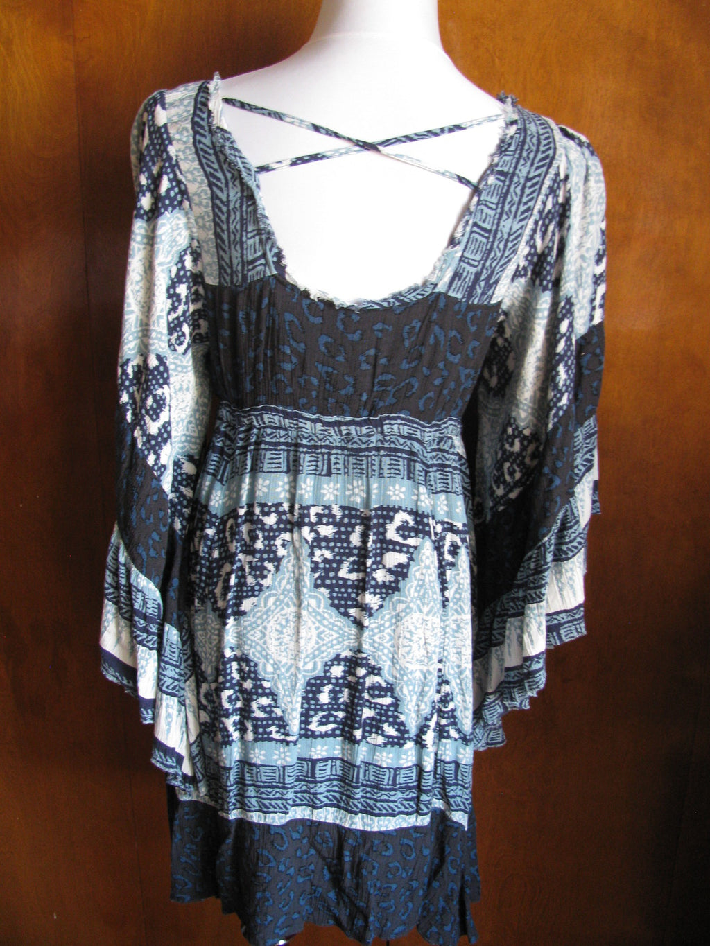 Free People womens blue relaxed fit short lined soft rayon NWT dress size Small 