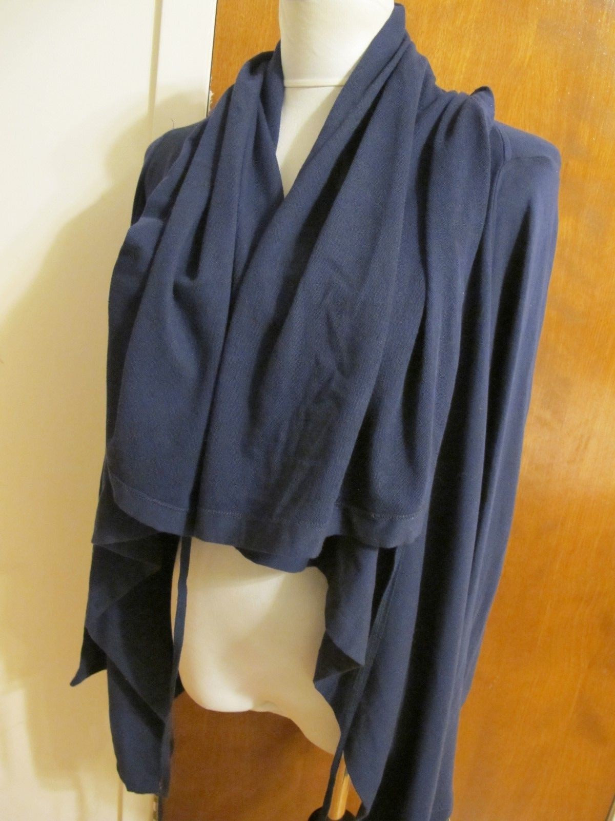 Allen Schwarts Women Navy Luxury Collection Cardigan Size Medium NWT