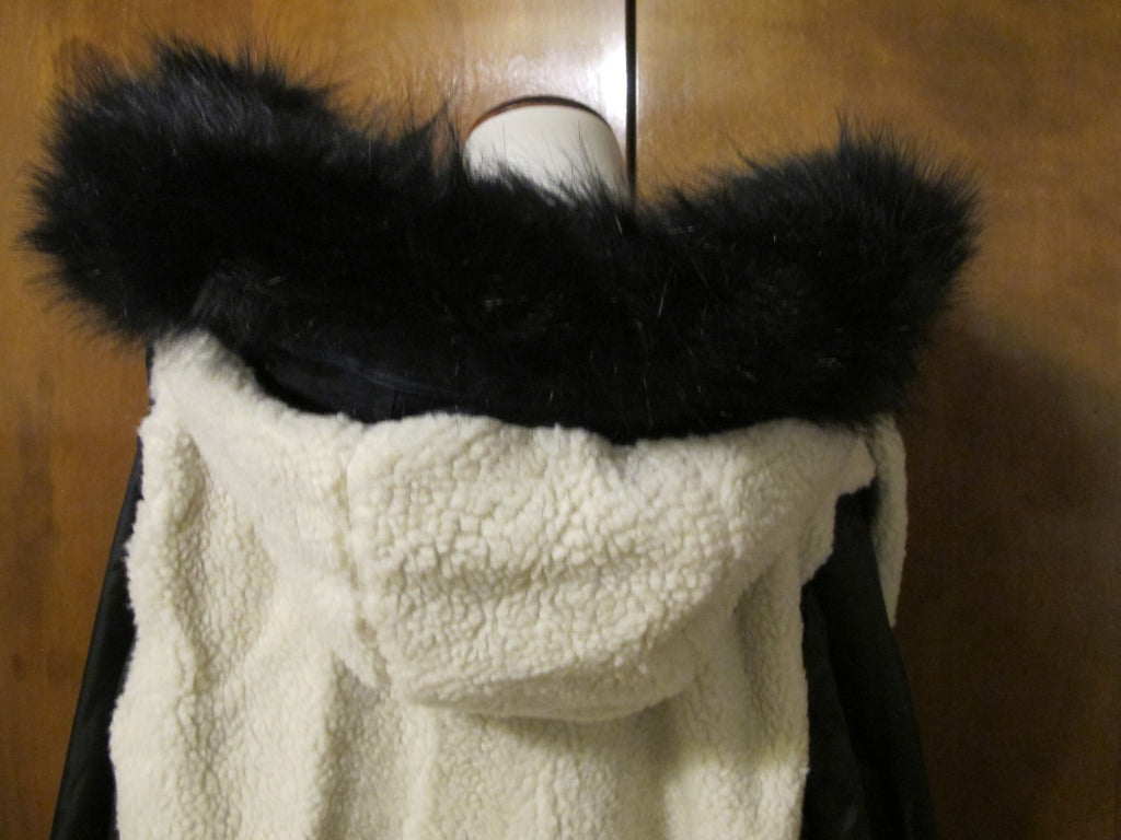 Gap women’s black stylish winter coat two in one size Large NWT