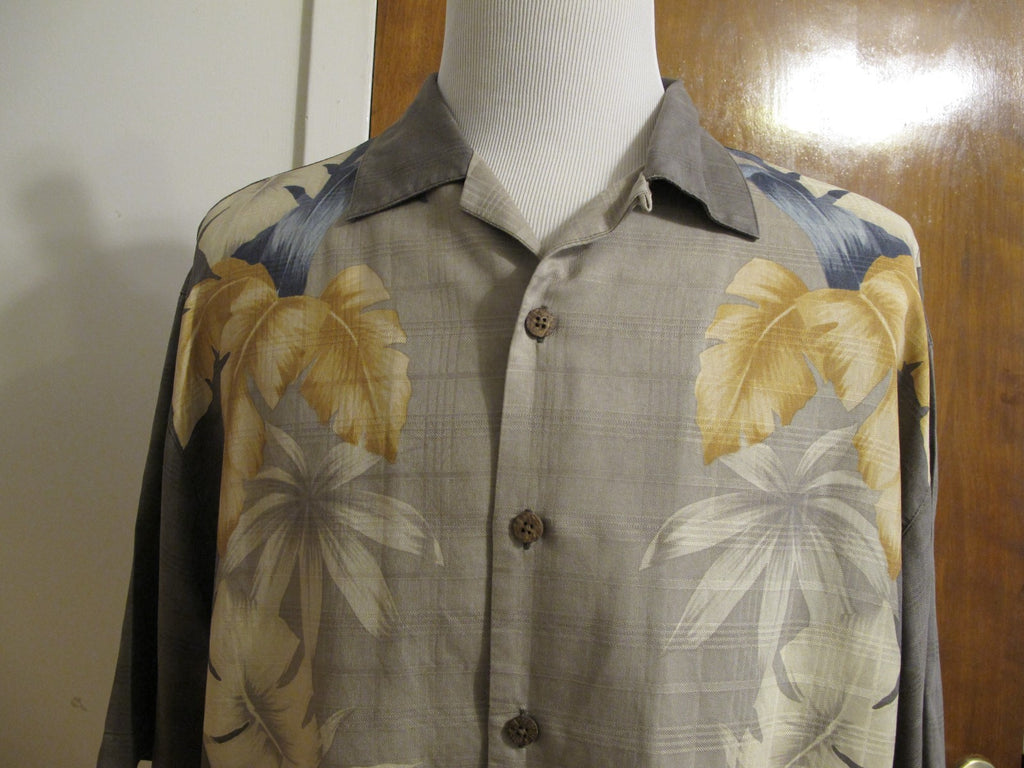Tommy Bahama Men's Silk Multi Color Beige Gray Floral Shirt Size Large Nice