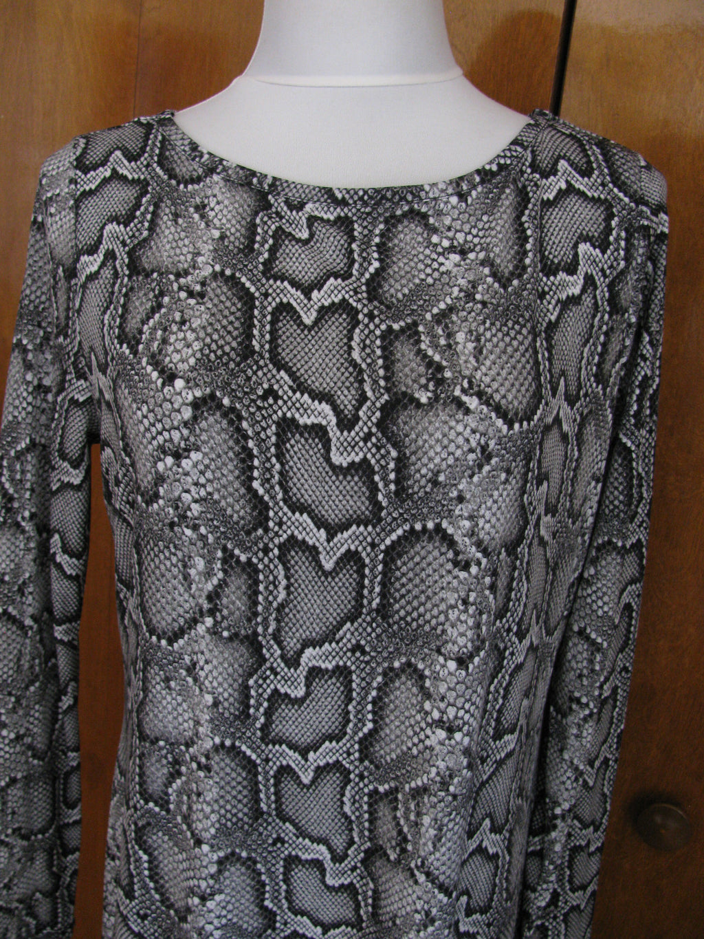 Michael Kors women’s snake print boat neck jersey shift long sleeves dress