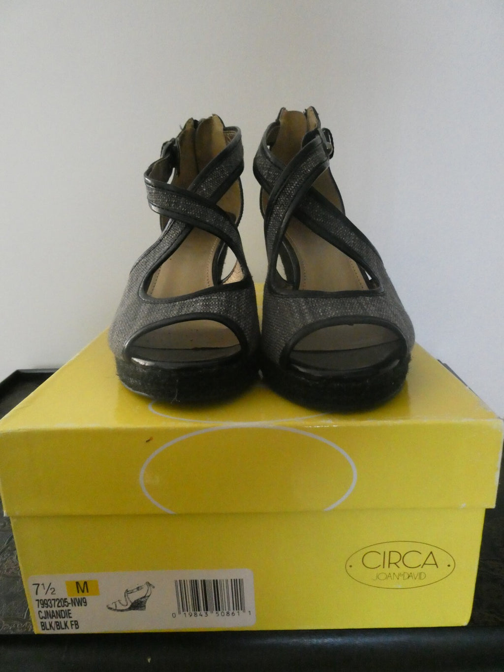 Circa Joan & David Fabric Upper Leather Wedge Sandal Black/Gray Size 7 1/2 M