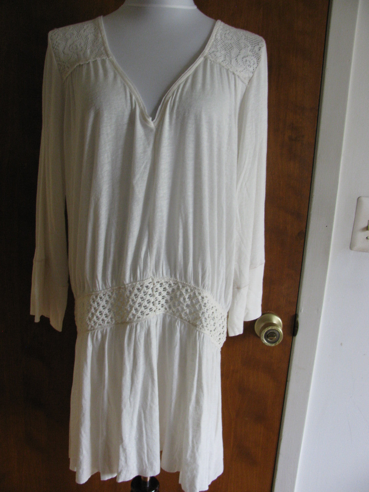 Free People Women's Ivory Soft Rayon Embroidered Mini Dress Size Medium New