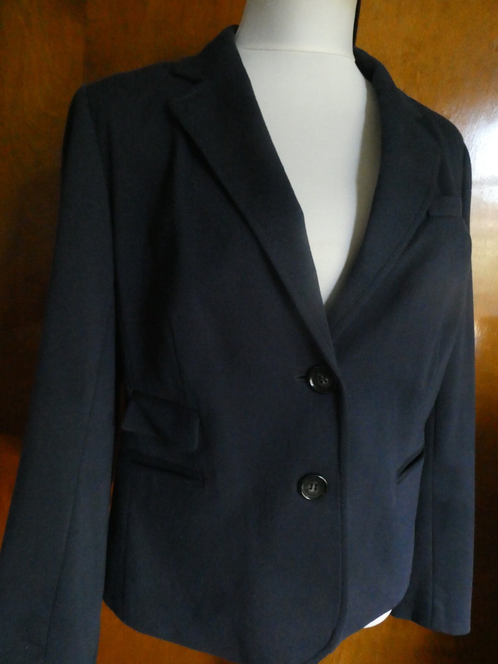 Talbots women’s navy 2 buttons gorgeous blazer Large