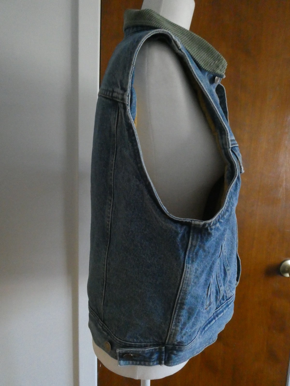 Ventura Denim Vest Cotton Quilted Lined Blue Jean Trucker Style Vintage Medium