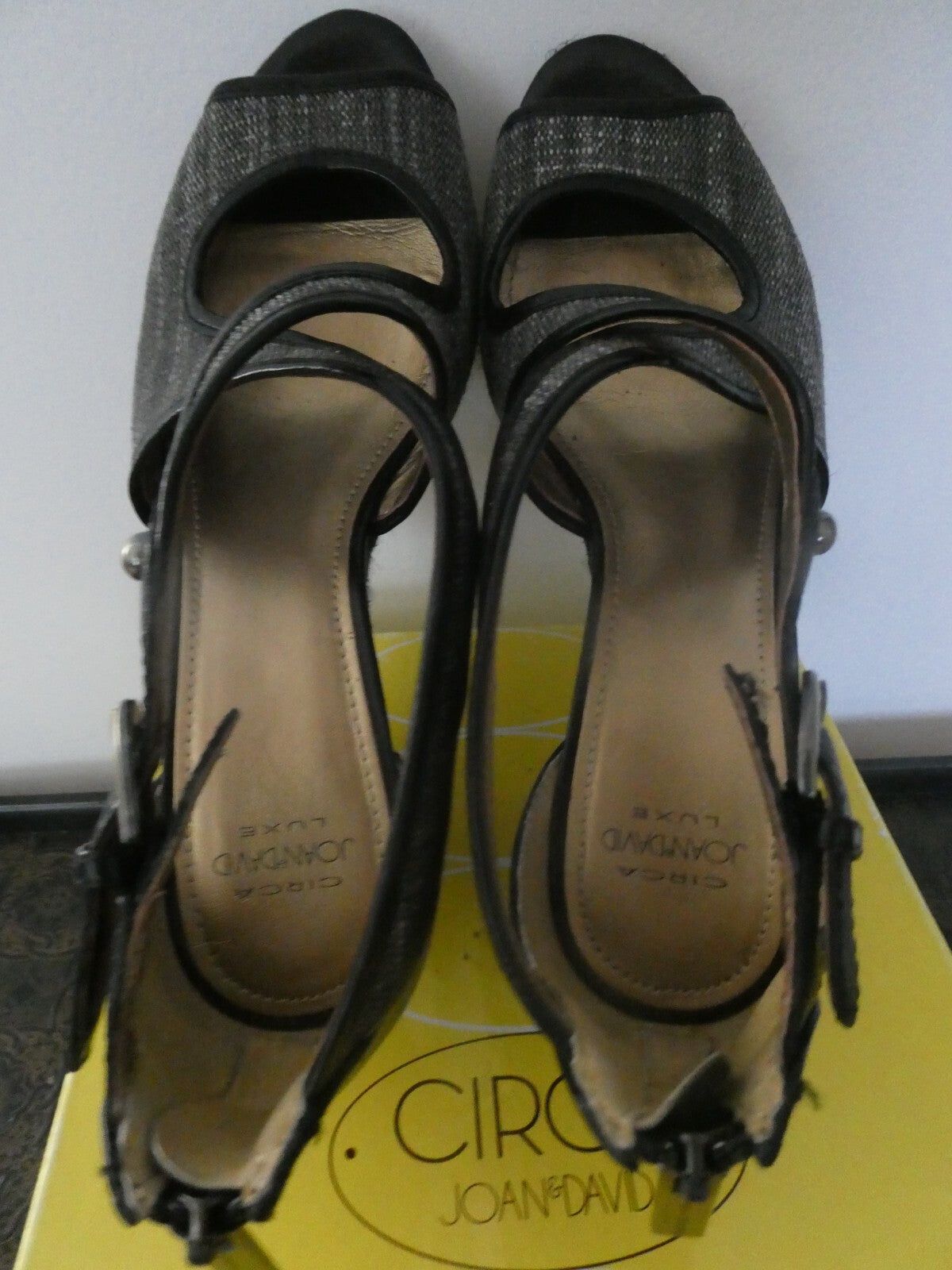 Circa Joan & David Fabric Upper Leather Wedge Sandal Black/Gray Size 7 1/2 M