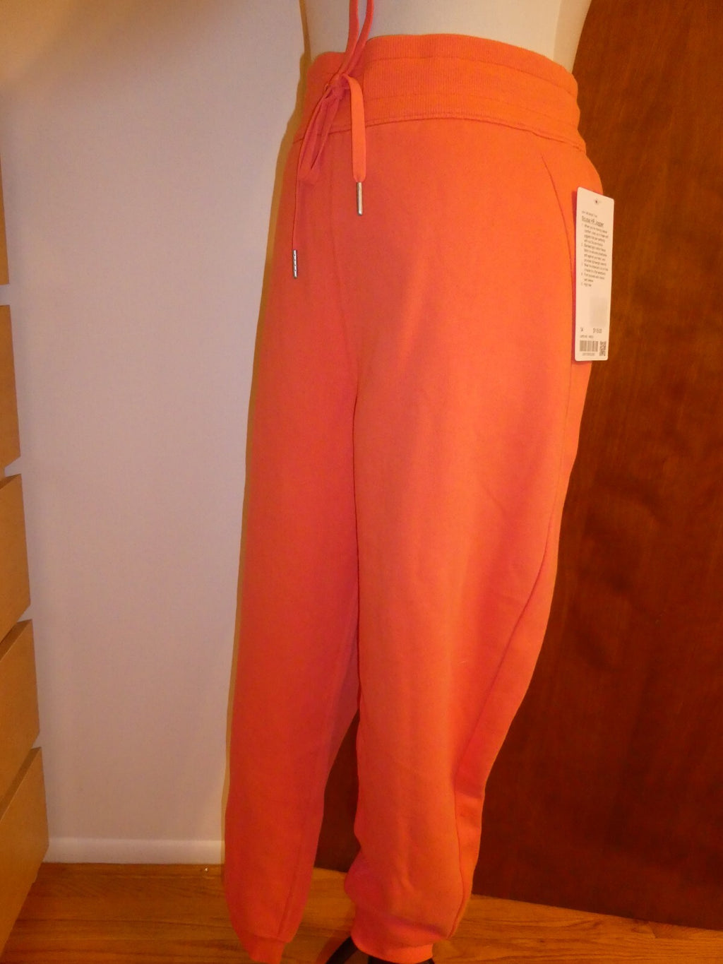 Lululemon Women’s Orange Scuba HR Jogger Size 14