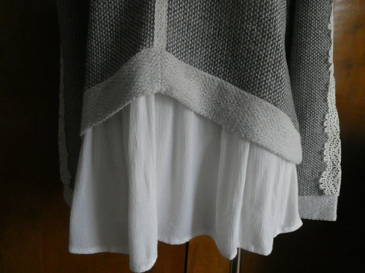 HANNAH Women's Soft V-neck Long Sleeves Sweater Gray Size Medium