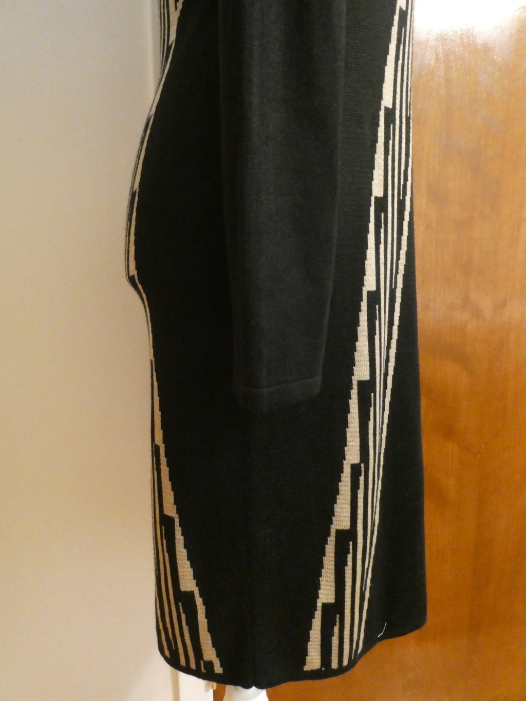 Ivanka Trump Sweater Knit Dress Women Black Beige Geometric Long Sleeve Bodycon