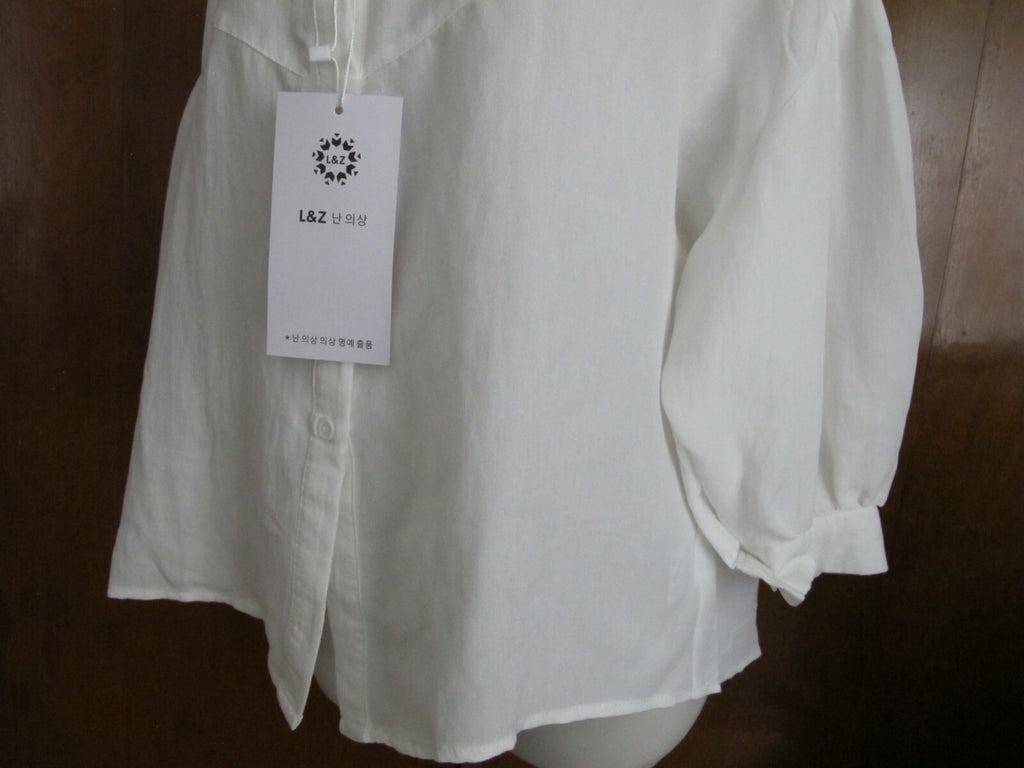 L&Z women's white size Large top blouse