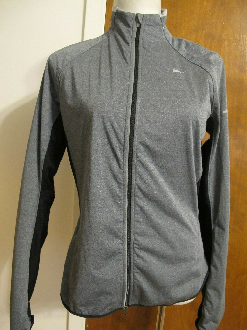 Nike Kids Boys Dri-Fit Athletic Fitness Gray Shirt Size Large 
