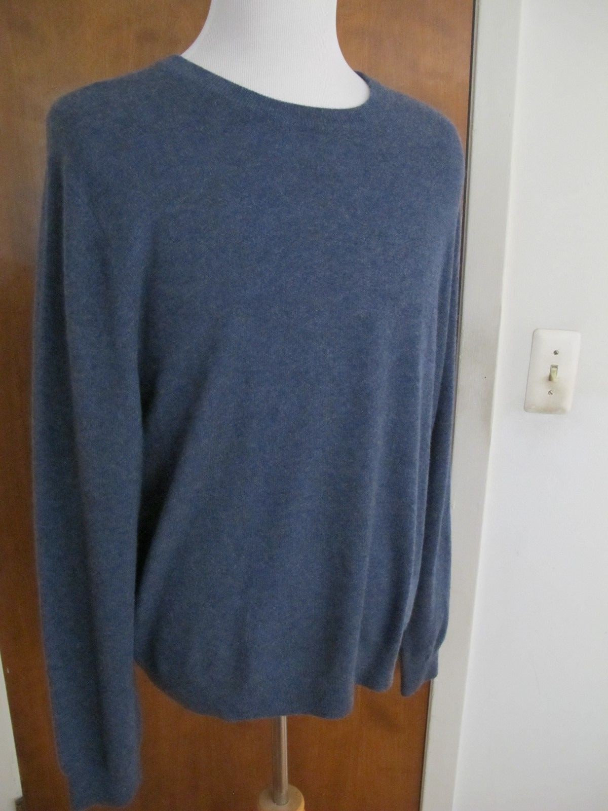 Bloomingdales men's blue 2ply cashmere crewneck sweater XL NWT 
