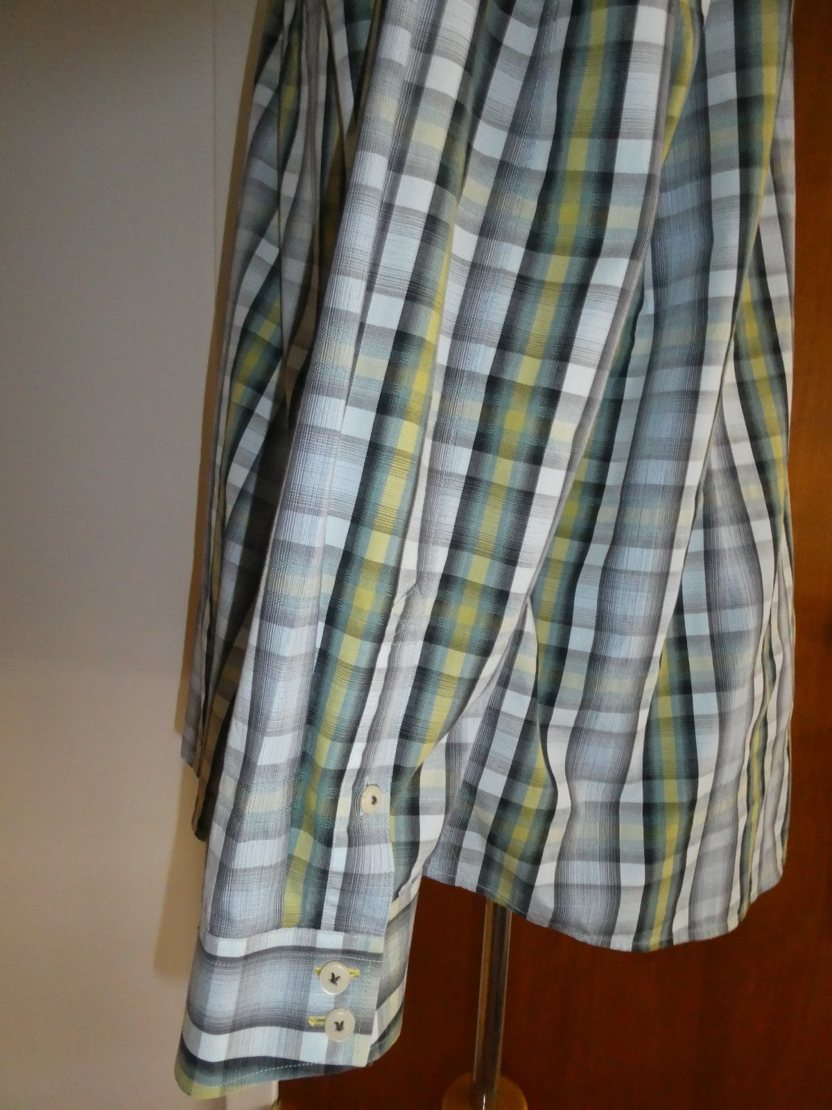 Tommy Bahama Island Modern Fit Shirt Men's XL Plaid 100% Cotton Button Front