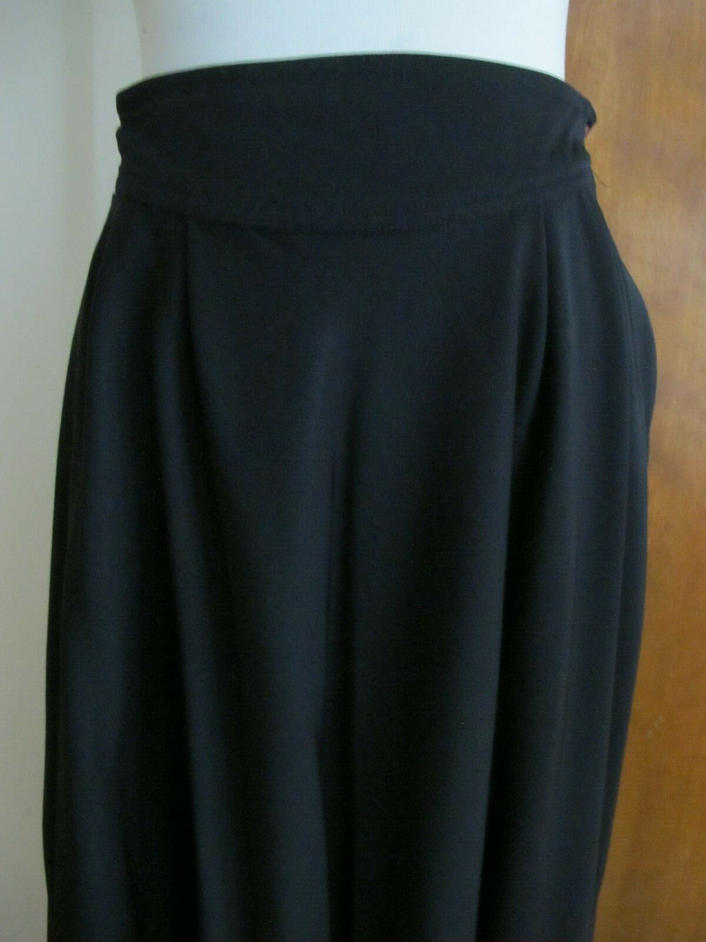 Rafaella woman's black A Line long skirt size 10 (fits size 8)