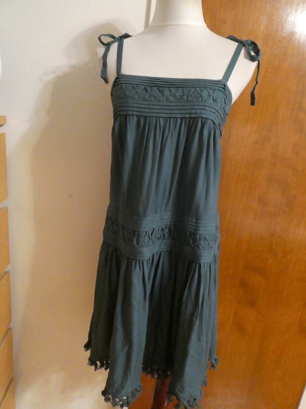 Anthropologie Floreat women's green 100% viscose dress