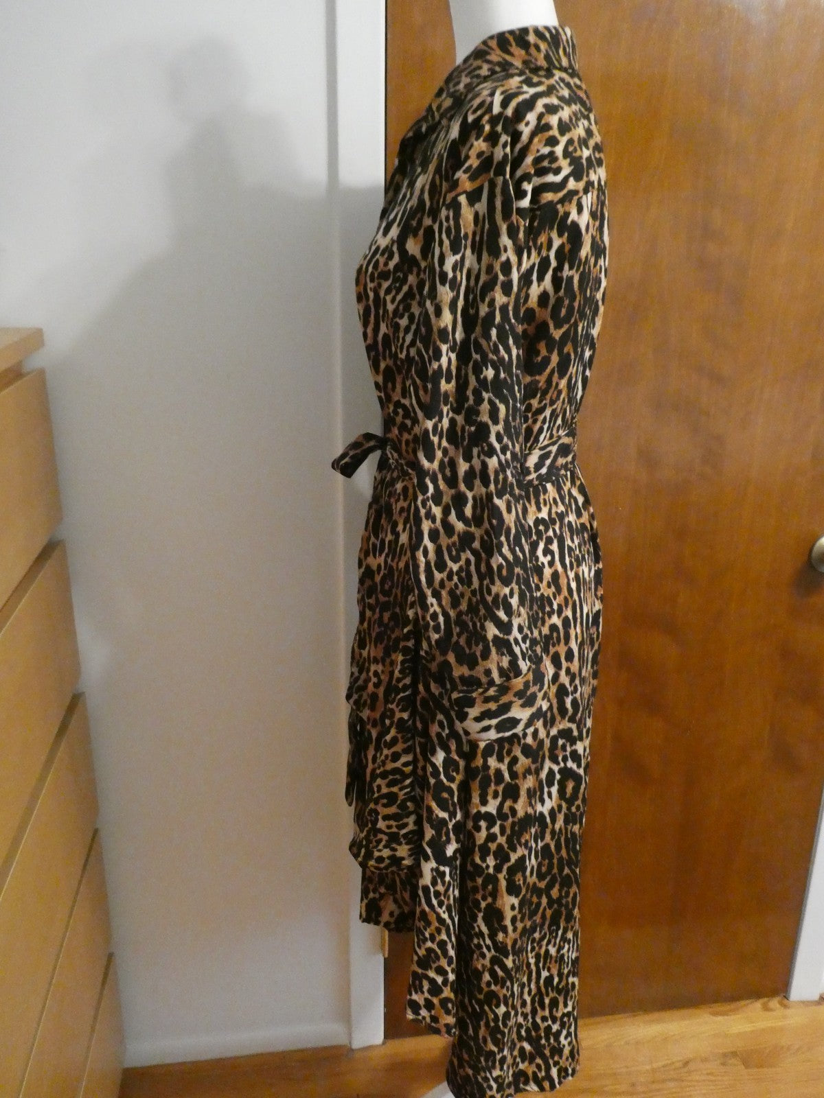 Truly 4 You Women Leopard Print Asymmetrical Hem Dress Long Sleeve Small (fit M)