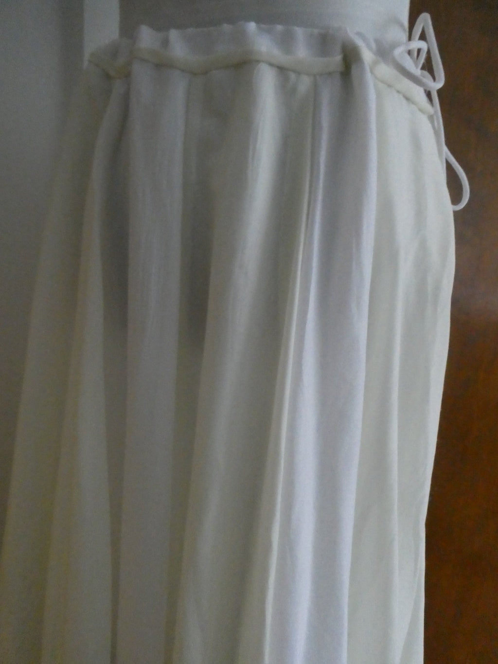 Mix Nouveau Women’s Long Lined Skirt Vanilla Size Medium NWT Style #24712