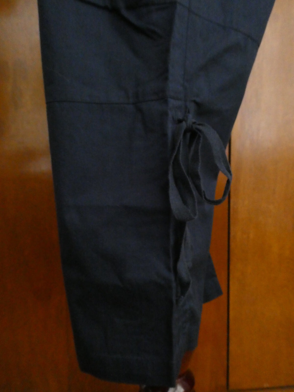 Calvin Klein Woman's Navy lightweight Cotton Summer Capris Pants 14P