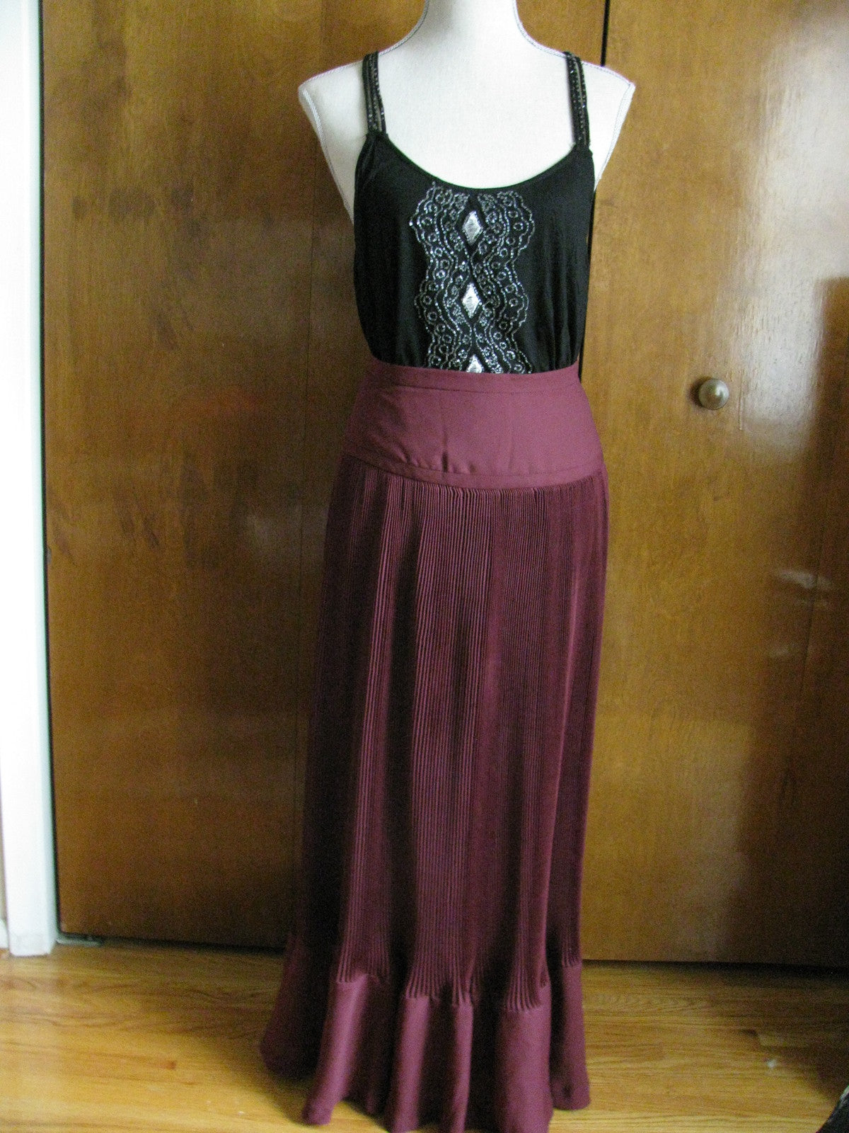 Anthropologie by Maple wine bordx Pleats Abounding Long Skirt New