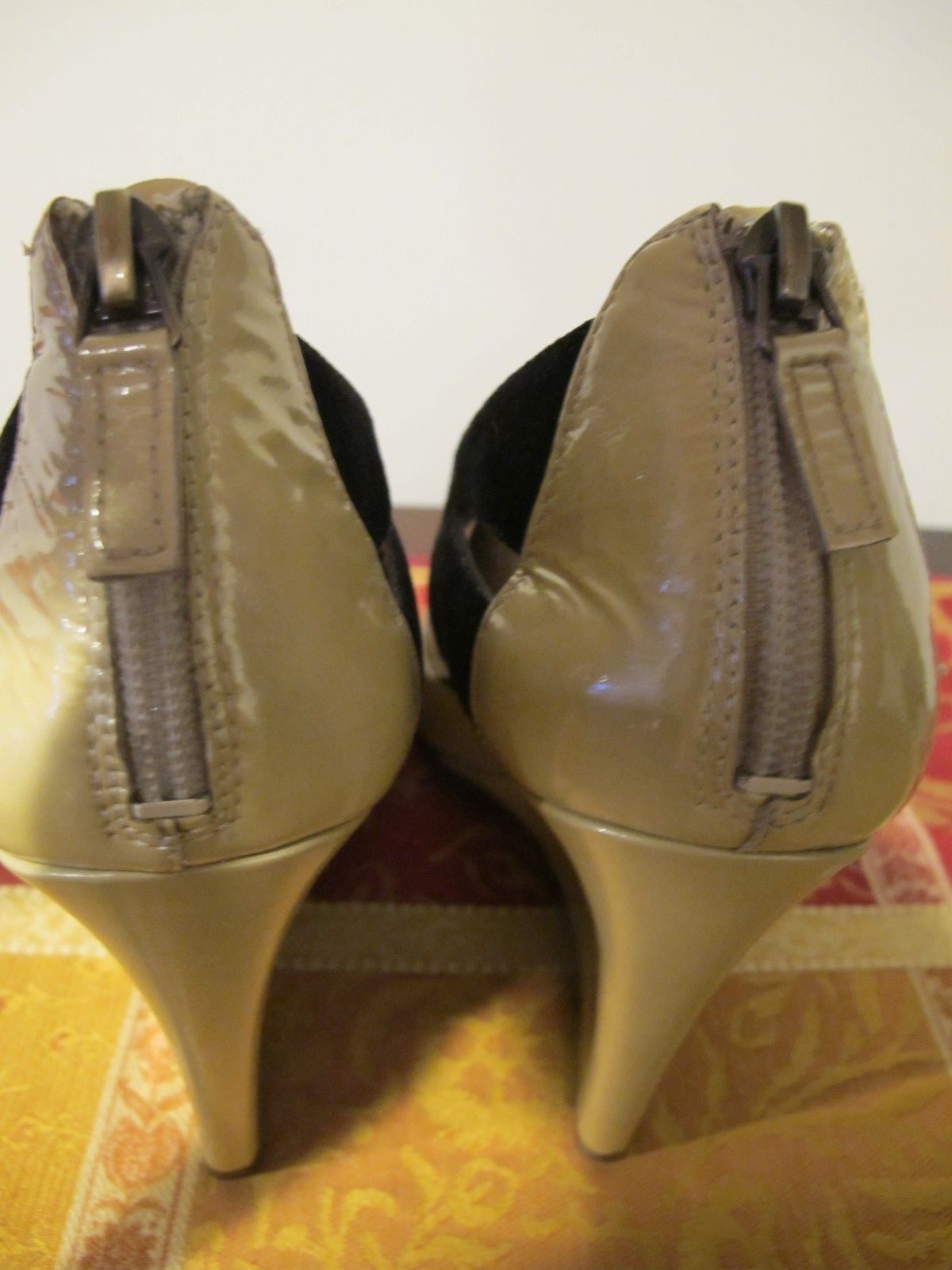 Women's Julia beige black leather strappy wedge heels euro 40 US 9.5
