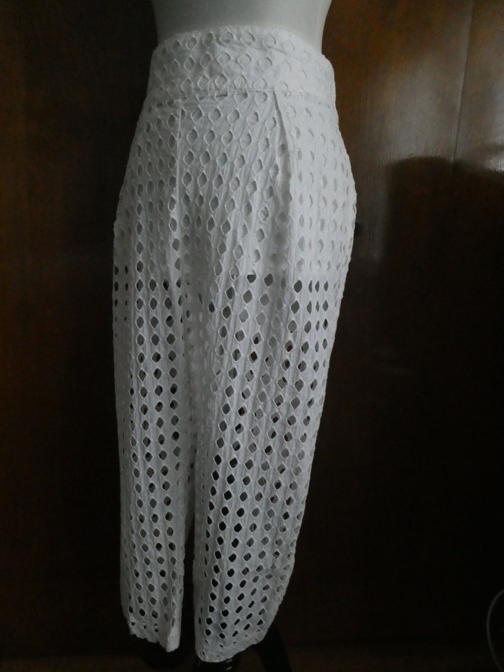 Free People Women's White Eyelet Detailed Pants Elastic Waist Size Large