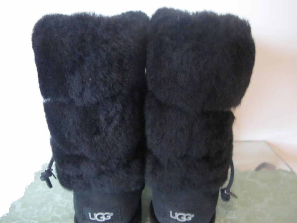 Ugg Australia women’s black suede and sheepskin New boots 