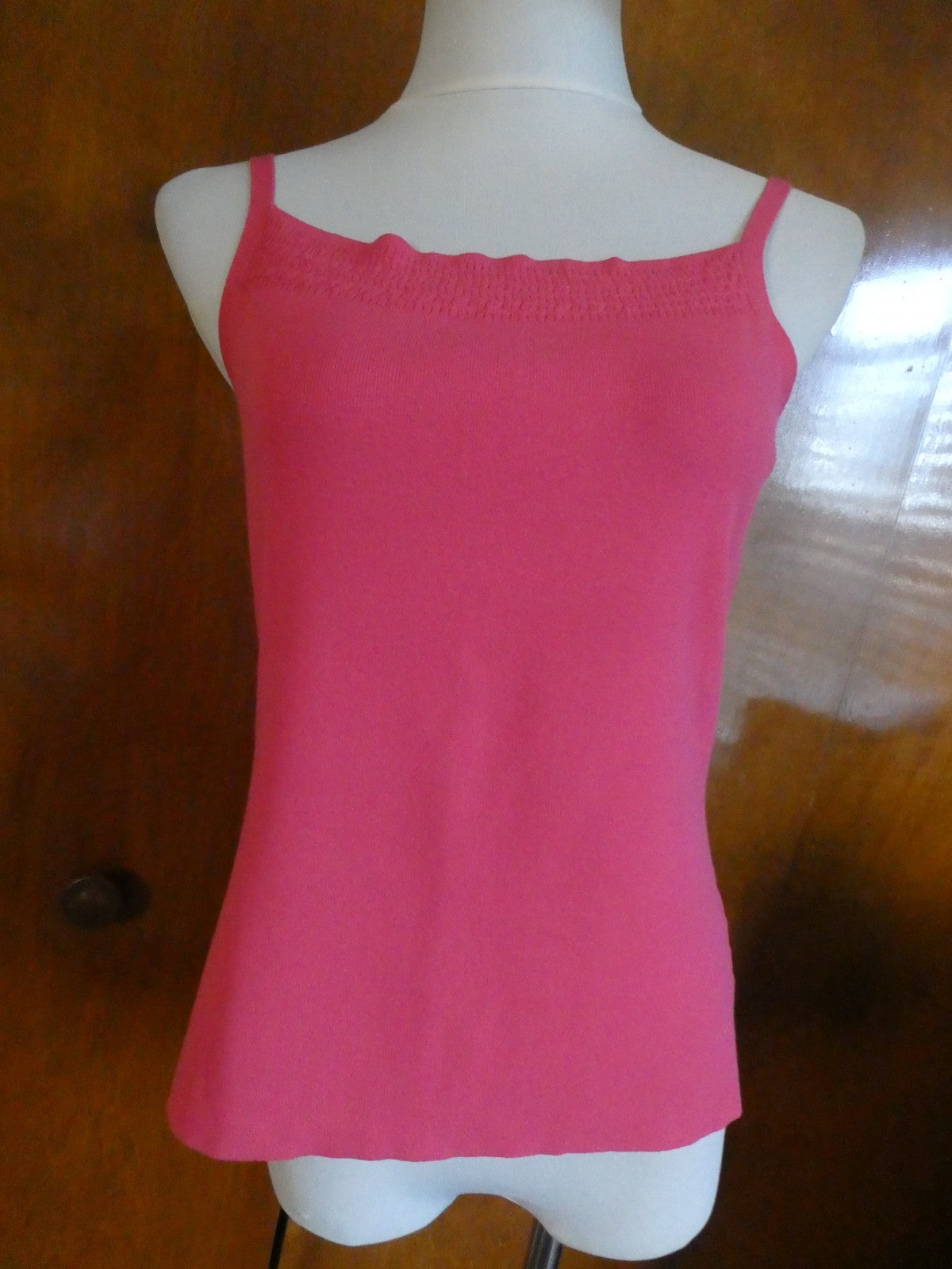 Ann Taylor LOFT women's pink detailed tank top large