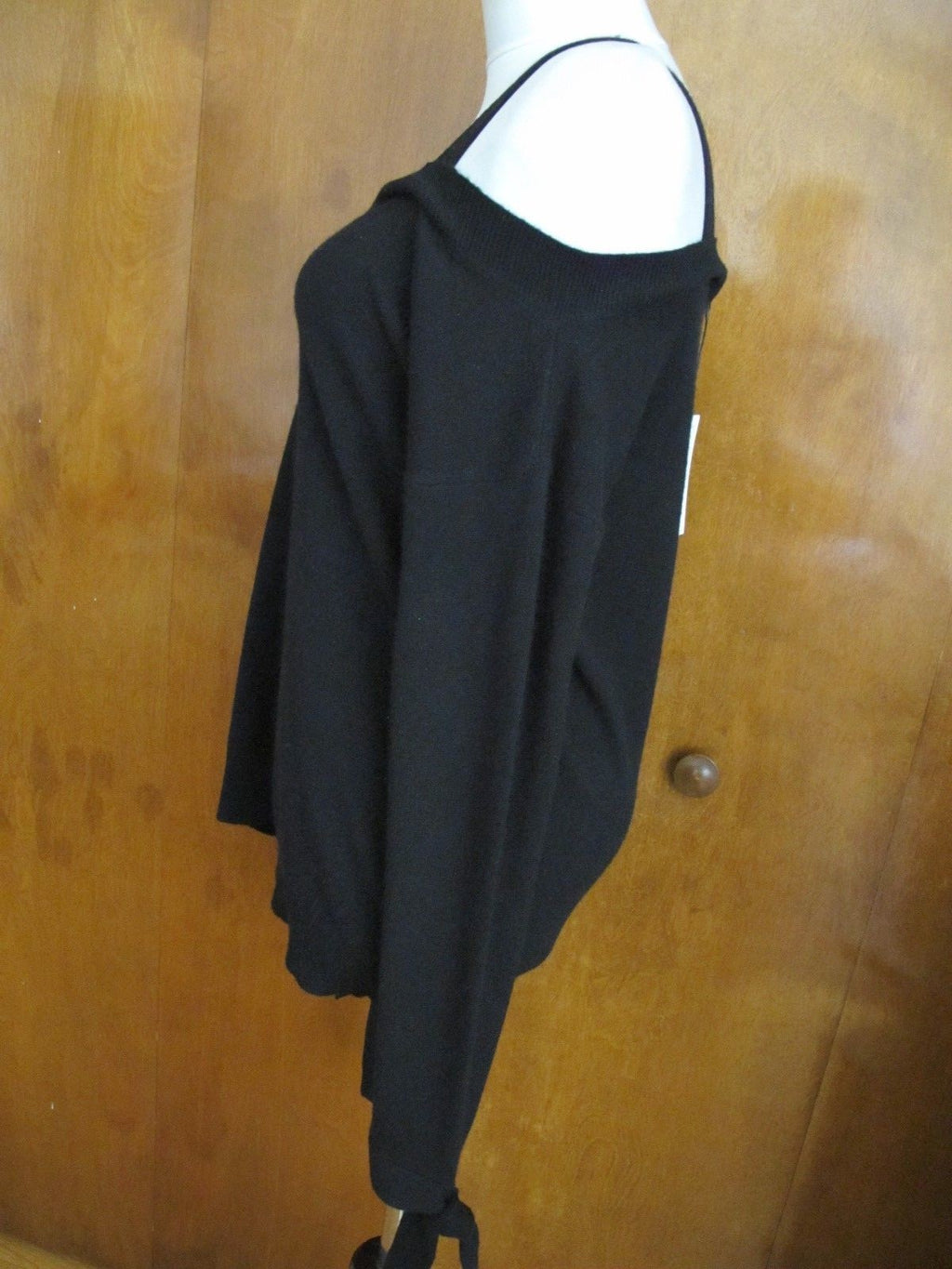 Theory Women's Black Cashmere Sweater P 