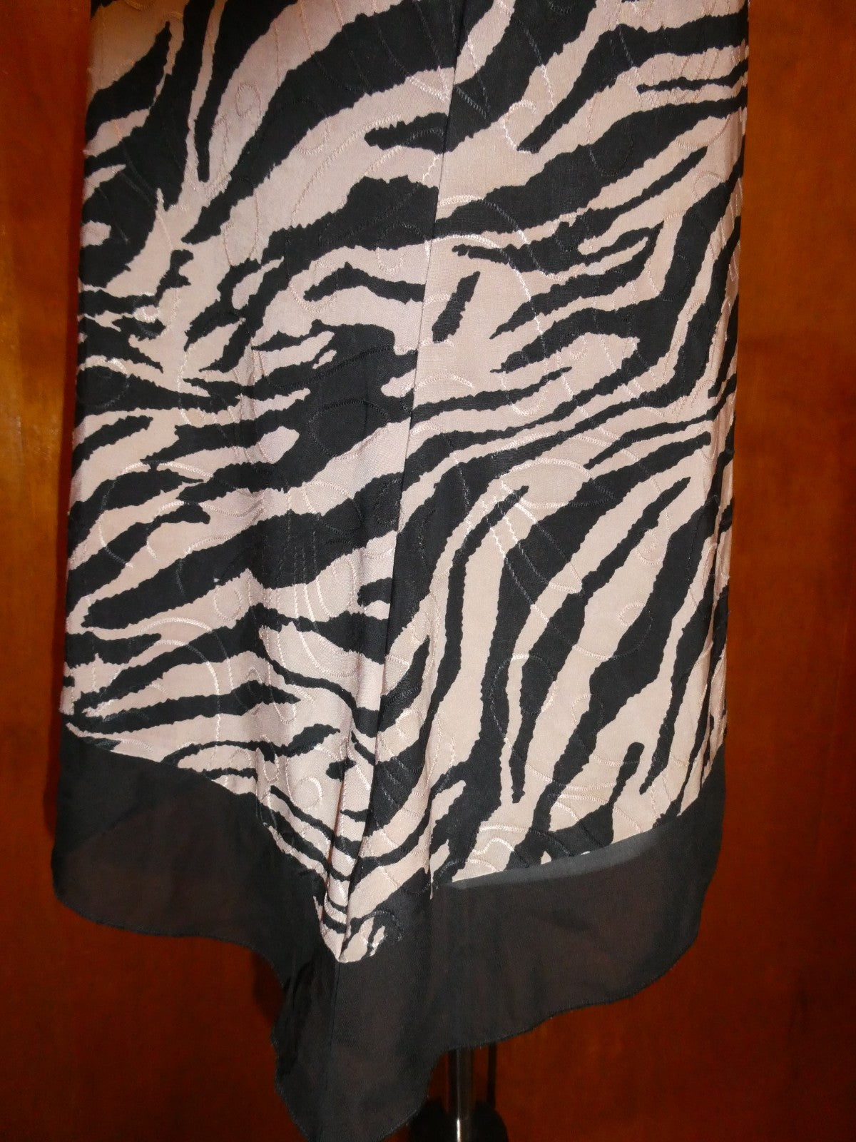 Roz & Ali Women’s MP Zebra Animal Print Sleeveless Layered Top Black Beige USA