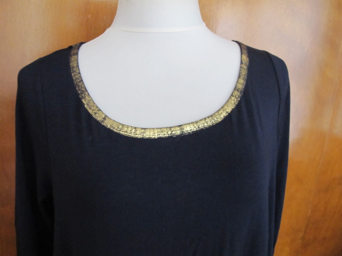 Tahari women's navy decorated A-line long sleeves top size medium new