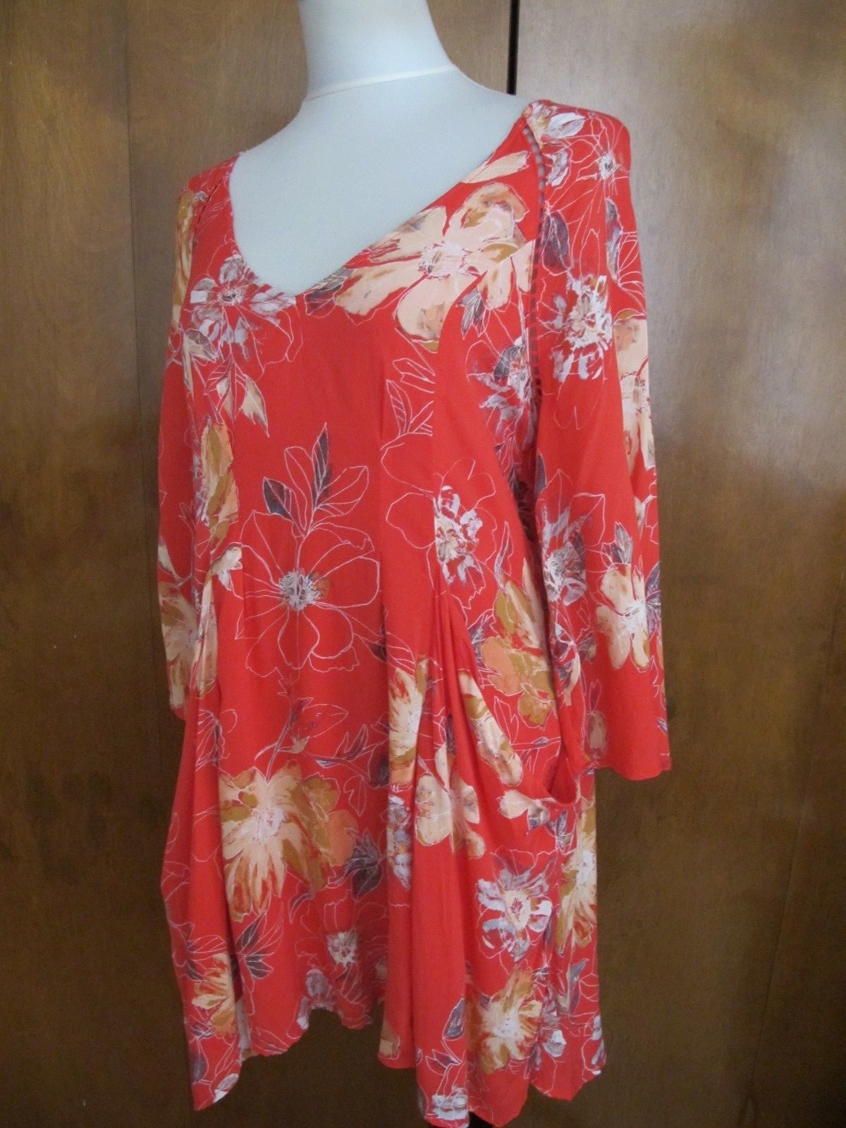 Free People women multi color relaxed fit short lined 3/4 Sleeve rayon dress 10 