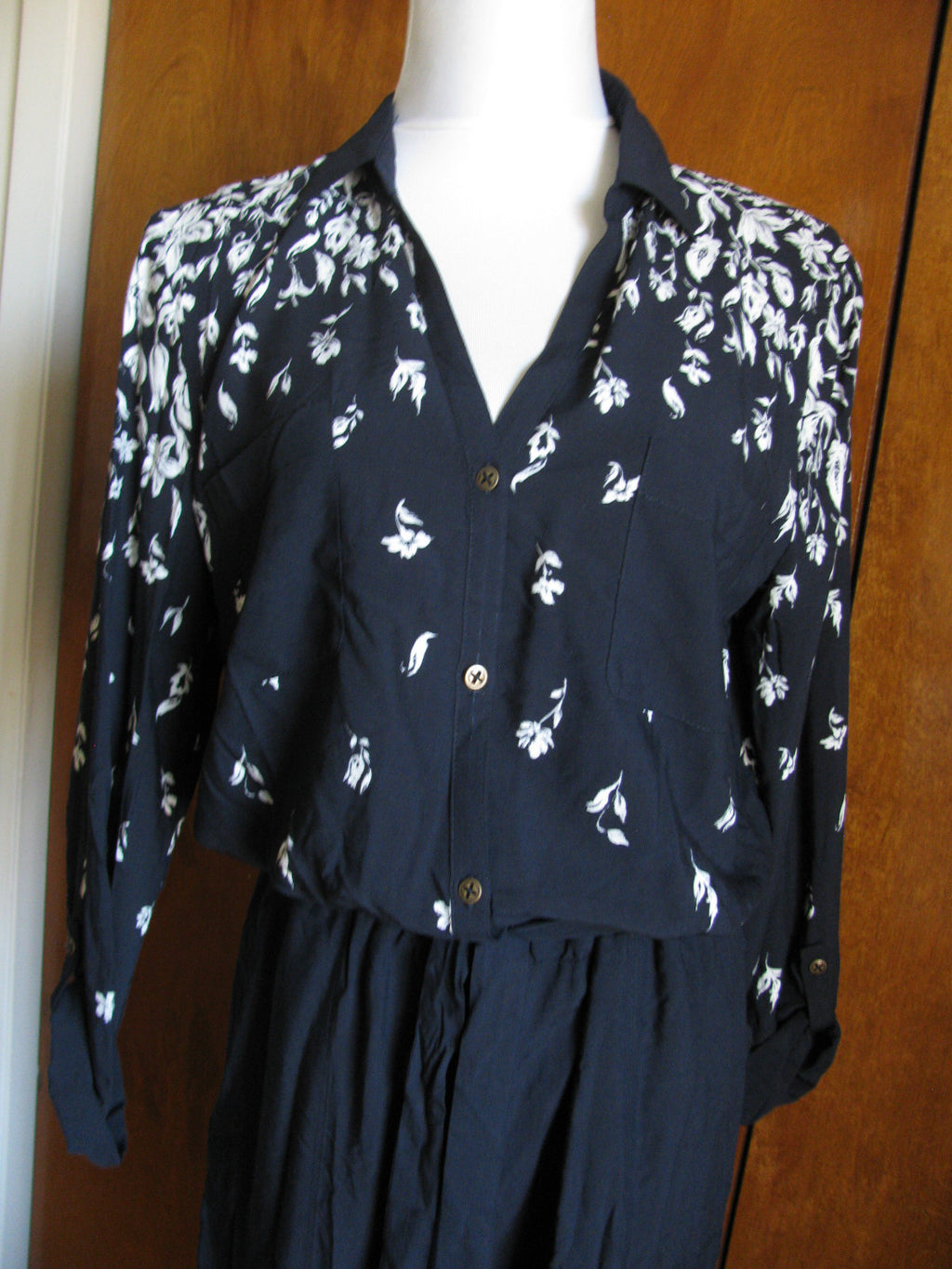 Anthropologie Lilka Women’s Floral Printed Jumpsuit Long Sleeve 
