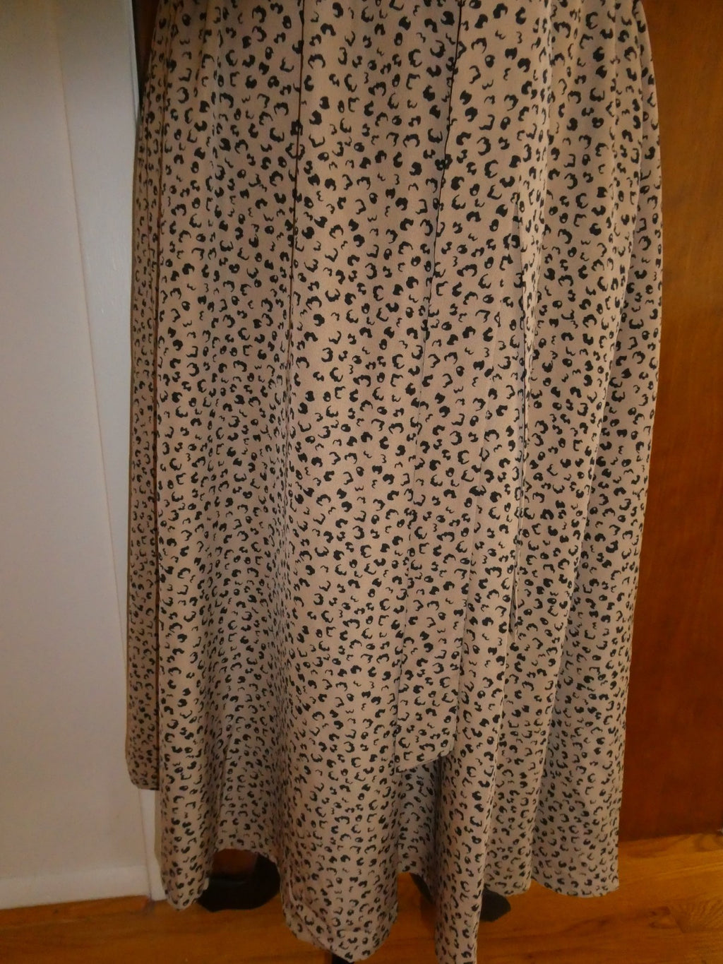 Zattcas Women's Small Black Rib Knit Animal Print Midi Dress Tie Waist NWT