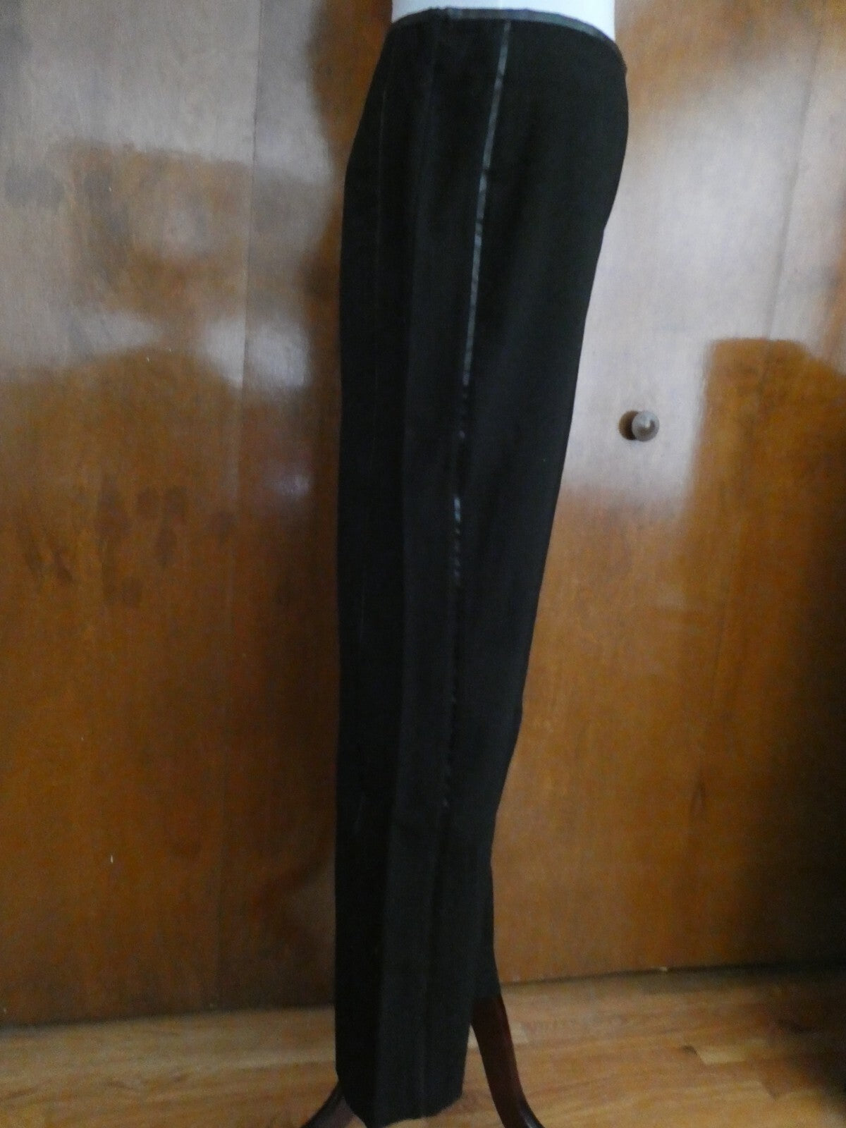 Gloria Vanderbilt women's black dress pants decorated with leather 14 (fits 12)