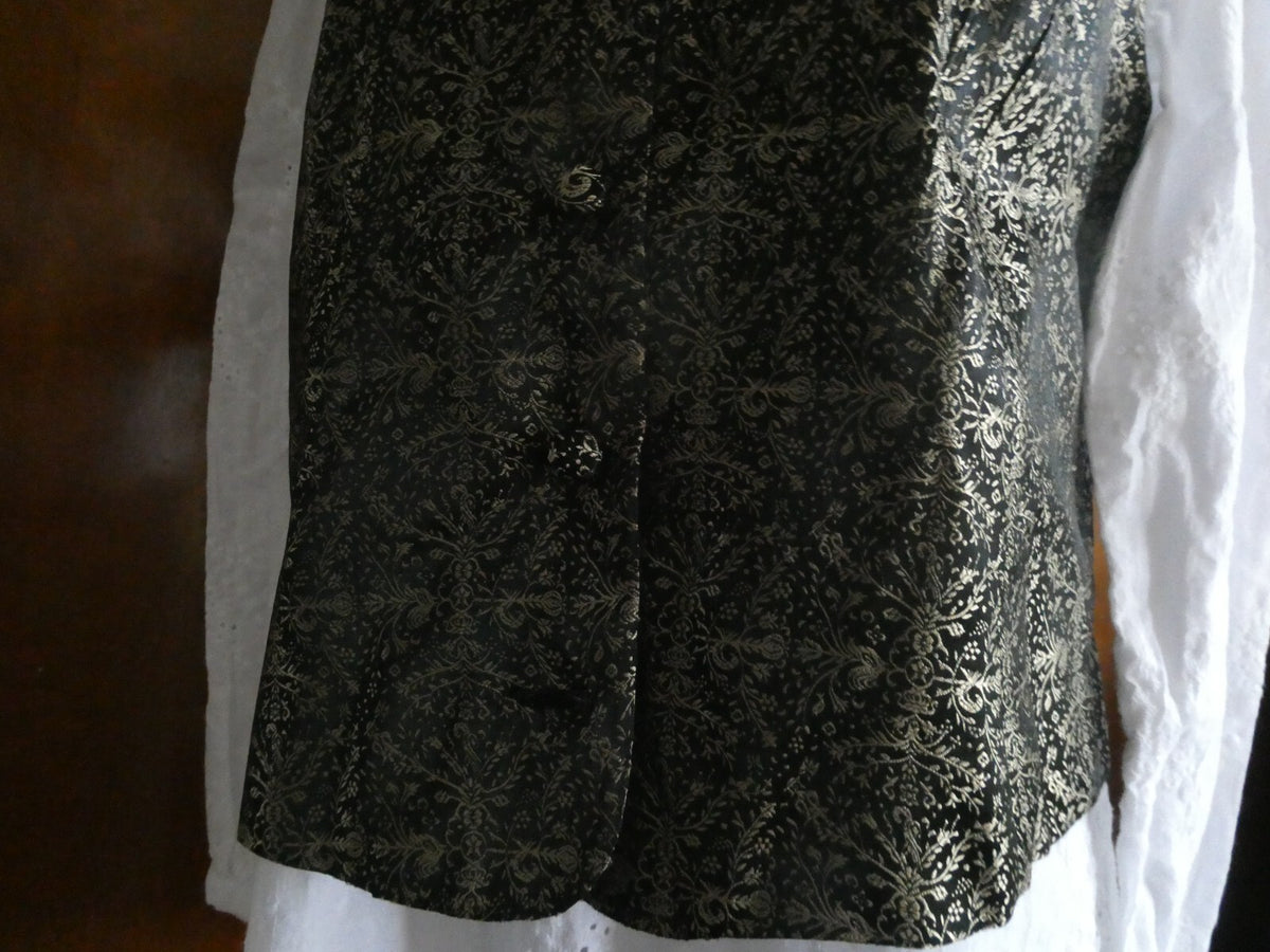 Cricket Lane Women Black Gold Geo Print Gorgeous Vest Size LP