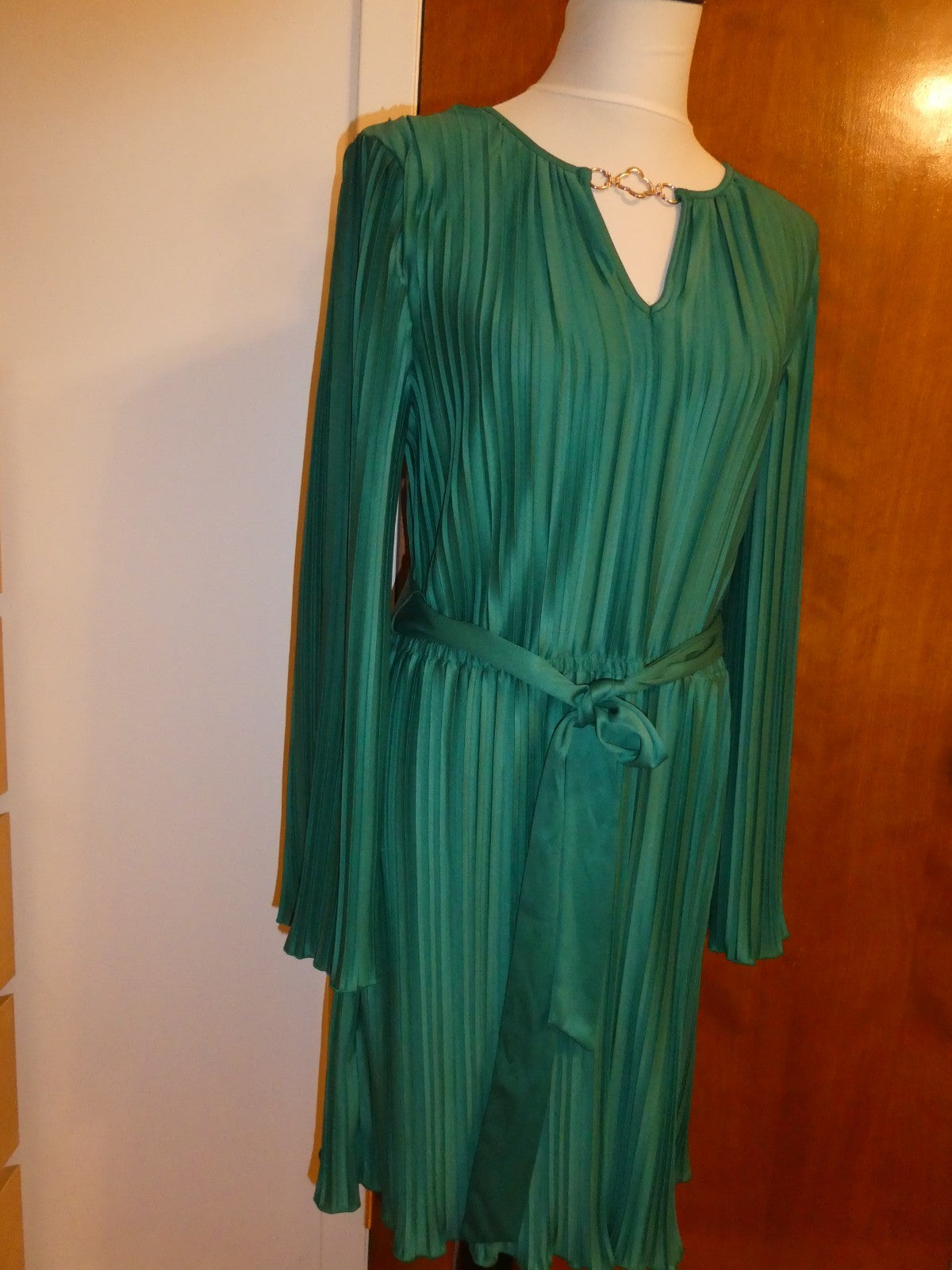 Olivia & Mckaylie Women Green Pleated Dress Long Sleeve Gold Tone Detail Large