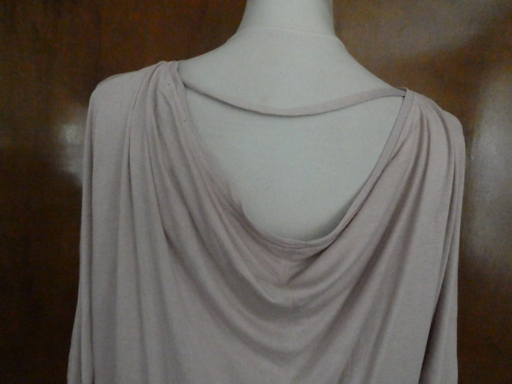 Gap women's light pink 100% rayon detailed top size Large 