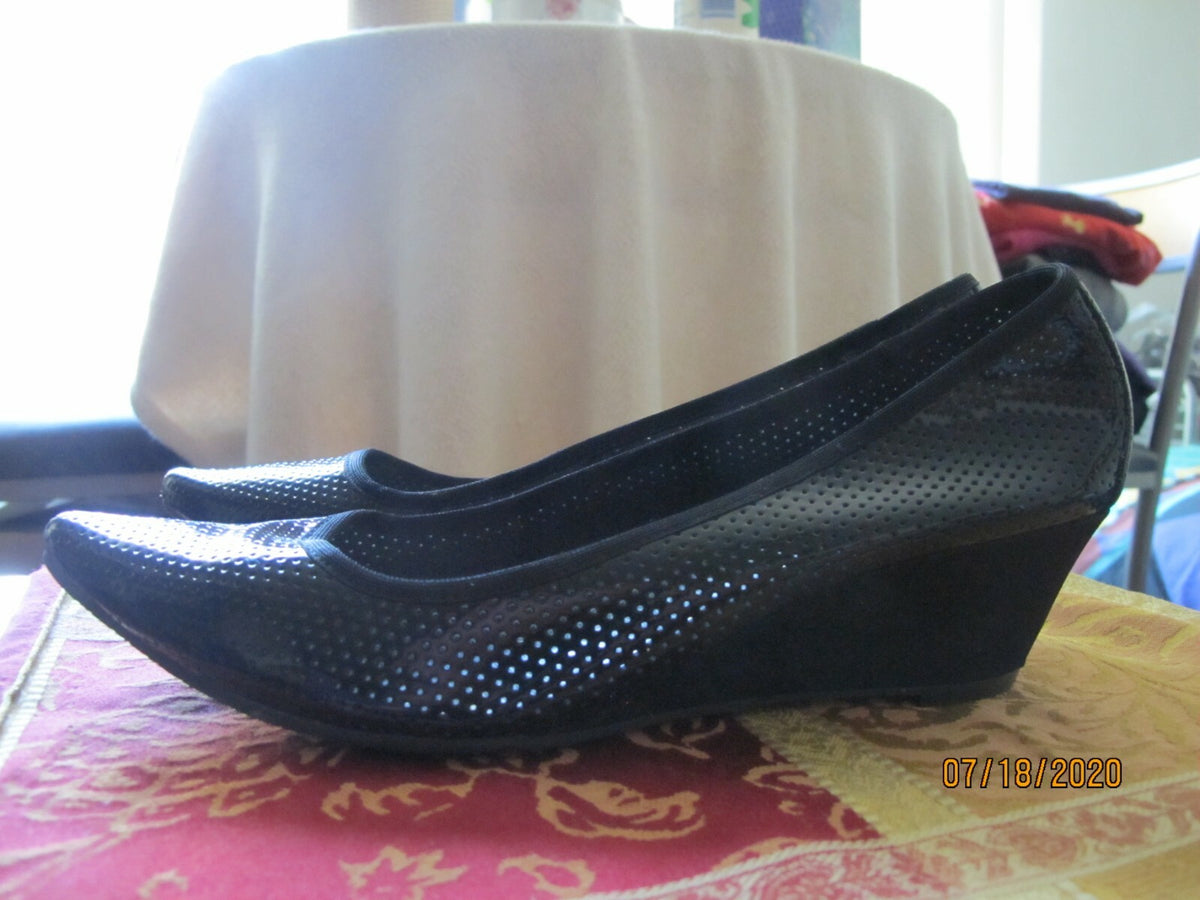 Kenneth Cole Reaction Women’s Black Shoes Size 8.5