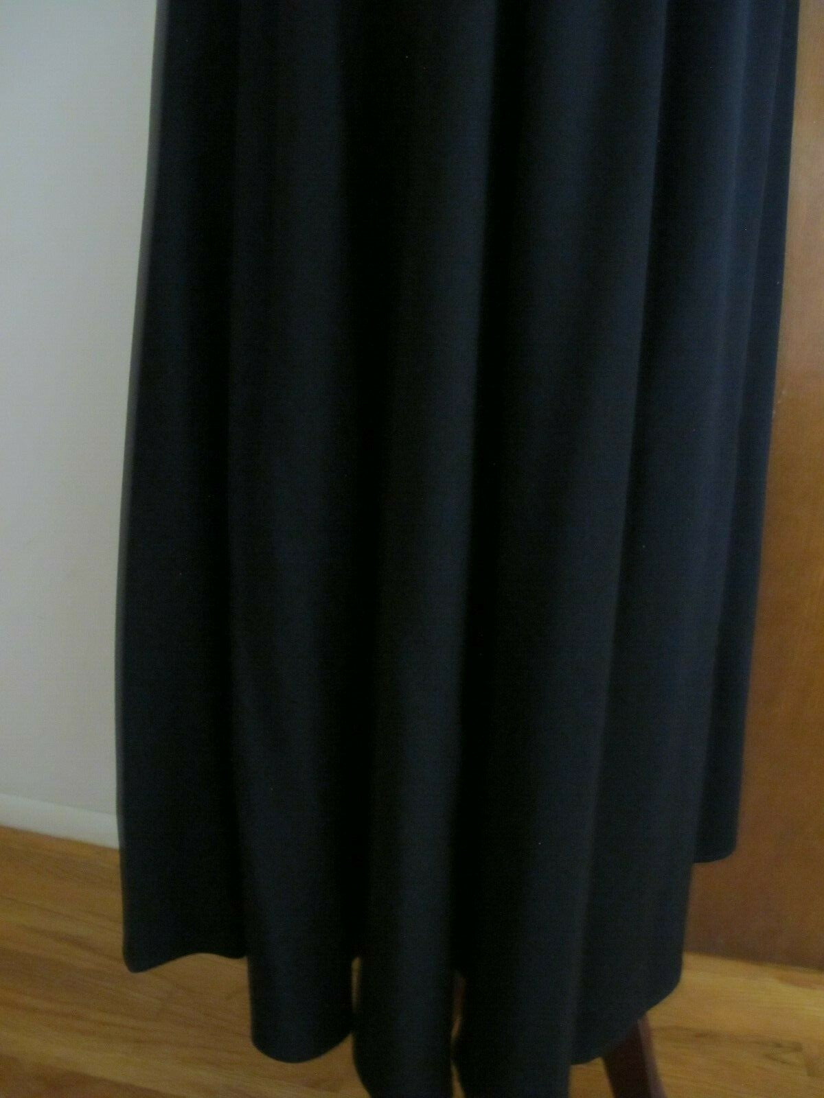 Rafaella woman's black A Line long skirt size 10 (fits size 8)