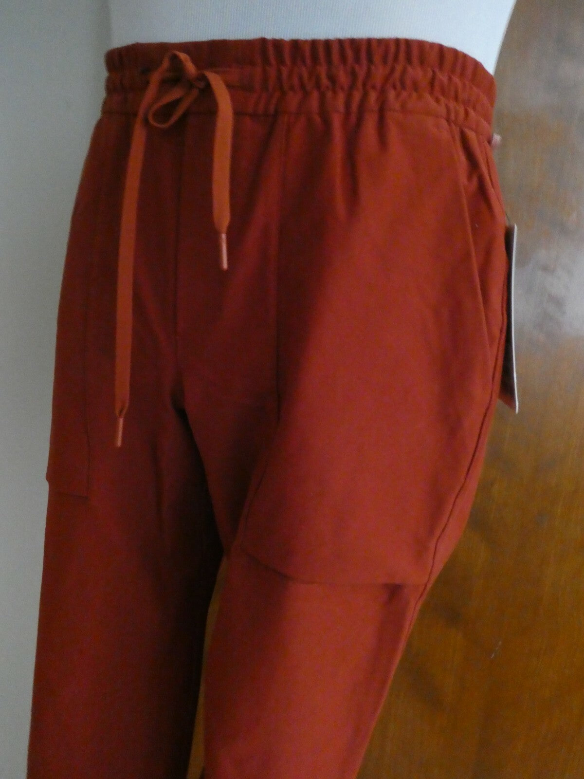 Lululemon Men's Aztec Brick Bowline Pants Utilitech Stretch Chino Jogger 