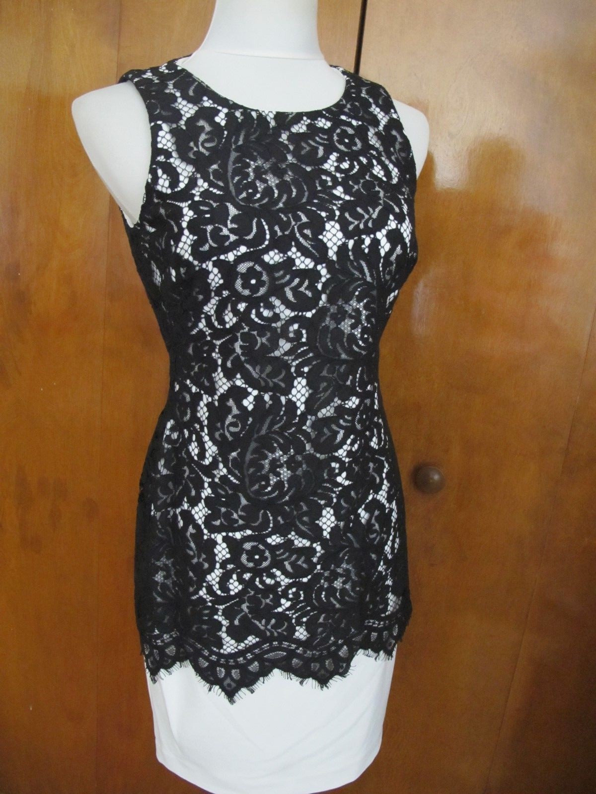Ralph Lauren women's black ivory fabric lace crafted evening dress 6P 