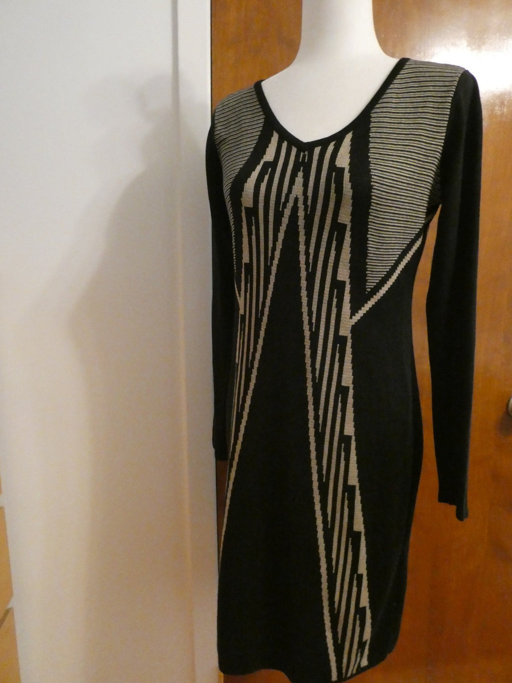 Ivanka Trump Sweater Knit Dress Women Black Beige Geometric Long Sleeve Bodycon