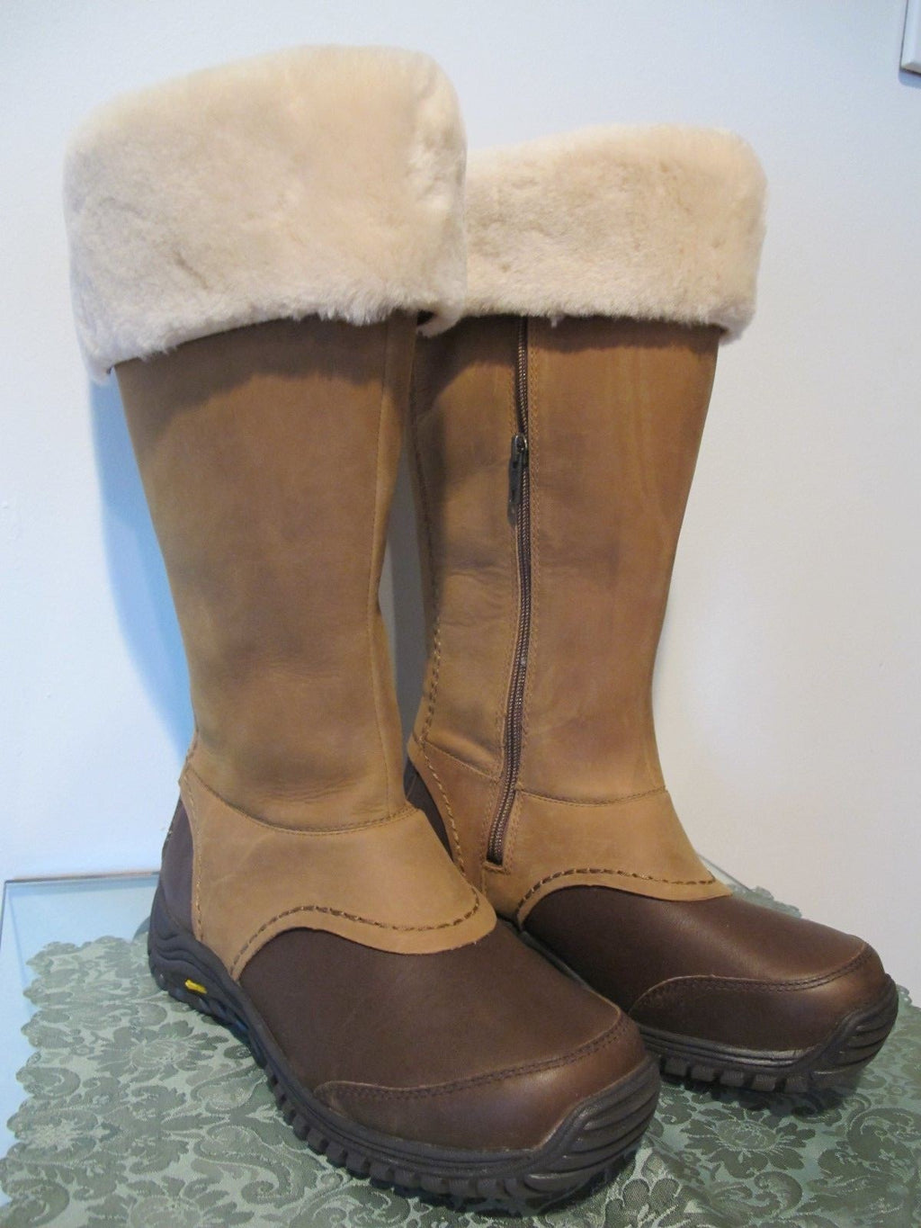 UGG Australia women’s beige brown waterproof New boots (runs small)