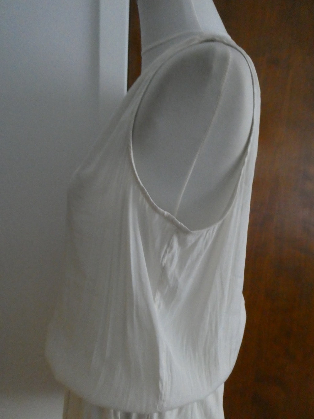 Gap Women's Ivory Sleeveless Romper Shorts Lined Size Large NWT Pull On