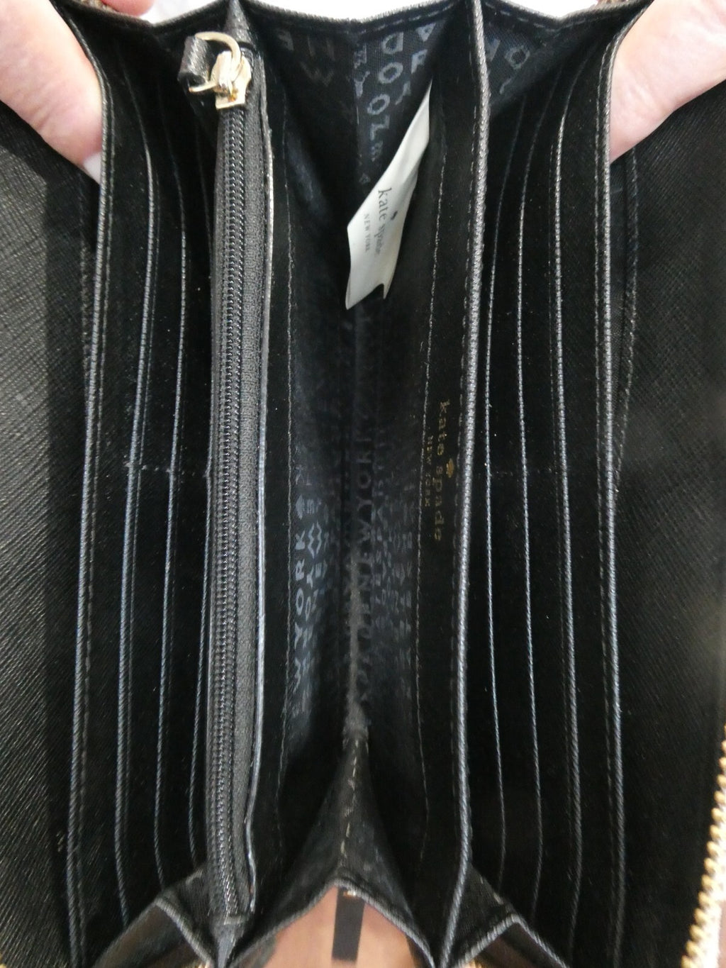 Kate Spade New York Women’s Zip- Around Gray/Black Leather Wallet Size Large