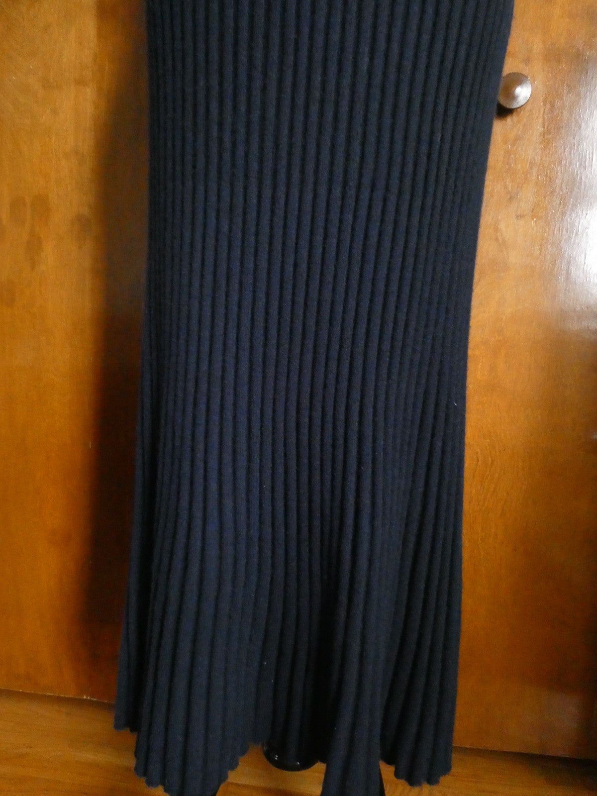 Bloomingdale's 100% Cashmere Navy Ribbed Knit Midi Skirt Size M XL $228 NWT