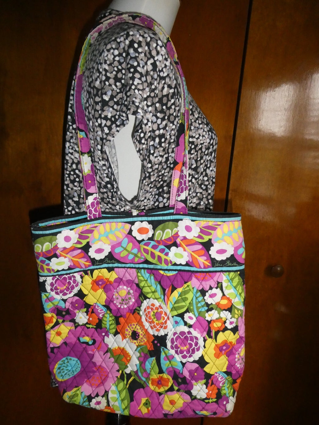 Vera Bradley Women's Blue/Red/Green/White Shoulder Quilted Bag