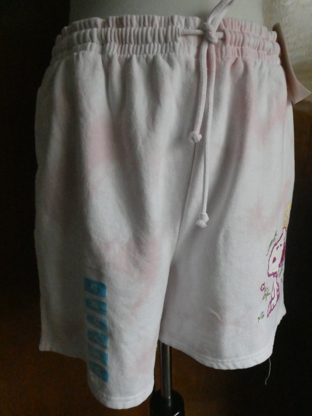 Peanuts Snoopy Tie Dye Shorts Women XL Pink NWT Drawstring Lounge Freeze NY