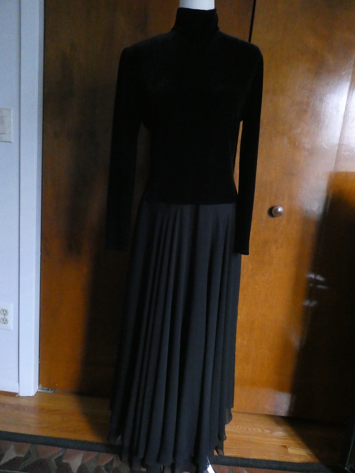 Vintage CETA B Peter Noviello Sherrie Bloom Black Velvet Maxi Lined Dress Size 8